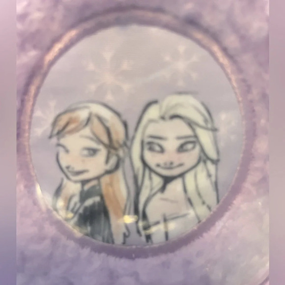 Disney NWT Frozen Fuzzy top girls cap. Official snap back cap w/photo above brim - Picture 2 of 4